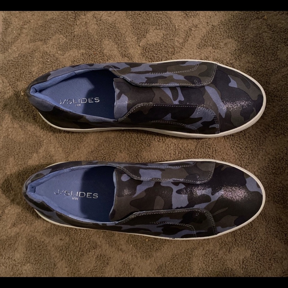 JV Slides Slip On Sneakers NEW!!